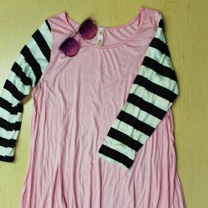 MISS 2 DAY Pink Bodice 3/4 Sleeves Wide Hem Large T-Shirt Dress